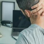 Contractura cervical: causas, síntomas y tratamiento efectivo